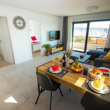 Apartmani Le-Lu Kaštela Kültér fotó