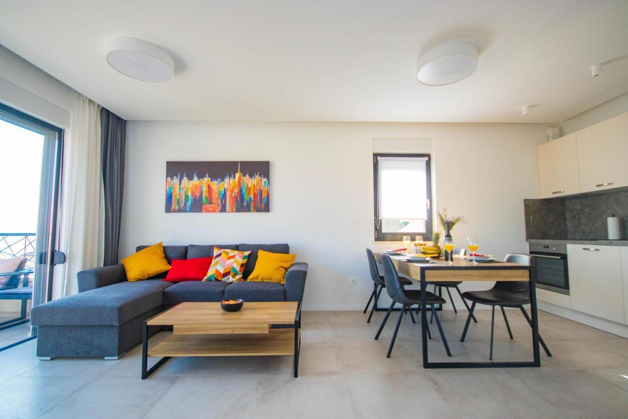 Apartmani Le-Lu Kaštela Kültér fotó