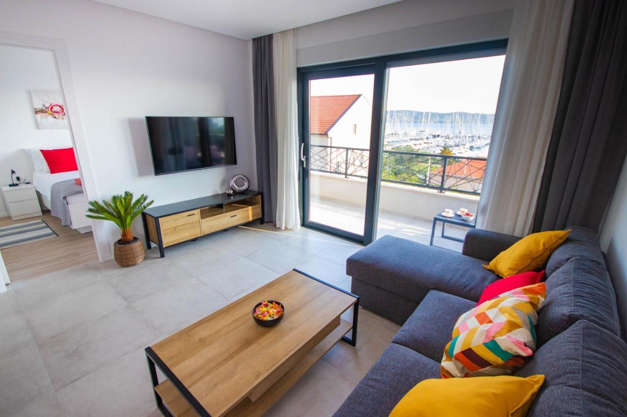 Apartmani Le-Lu Kaštela Kültér fotó