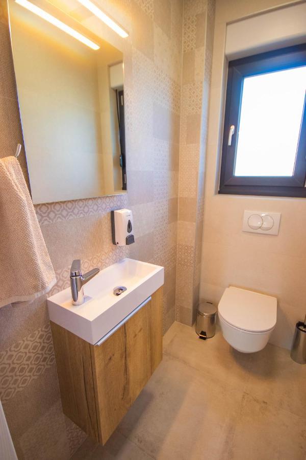Apartmani Le-Lu Kaštela Kültér fotó