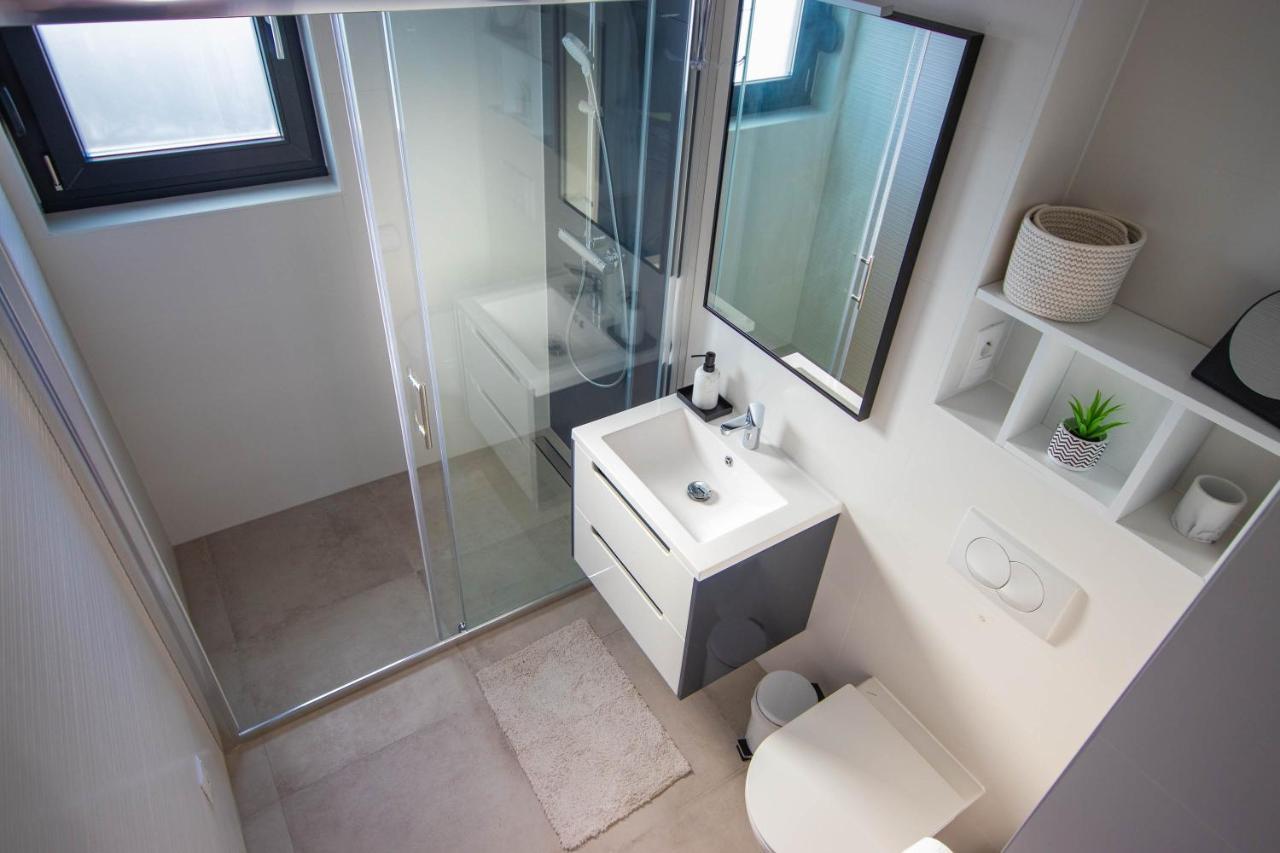 Apartmani Le-Lu Kaštela Kültér fotó
